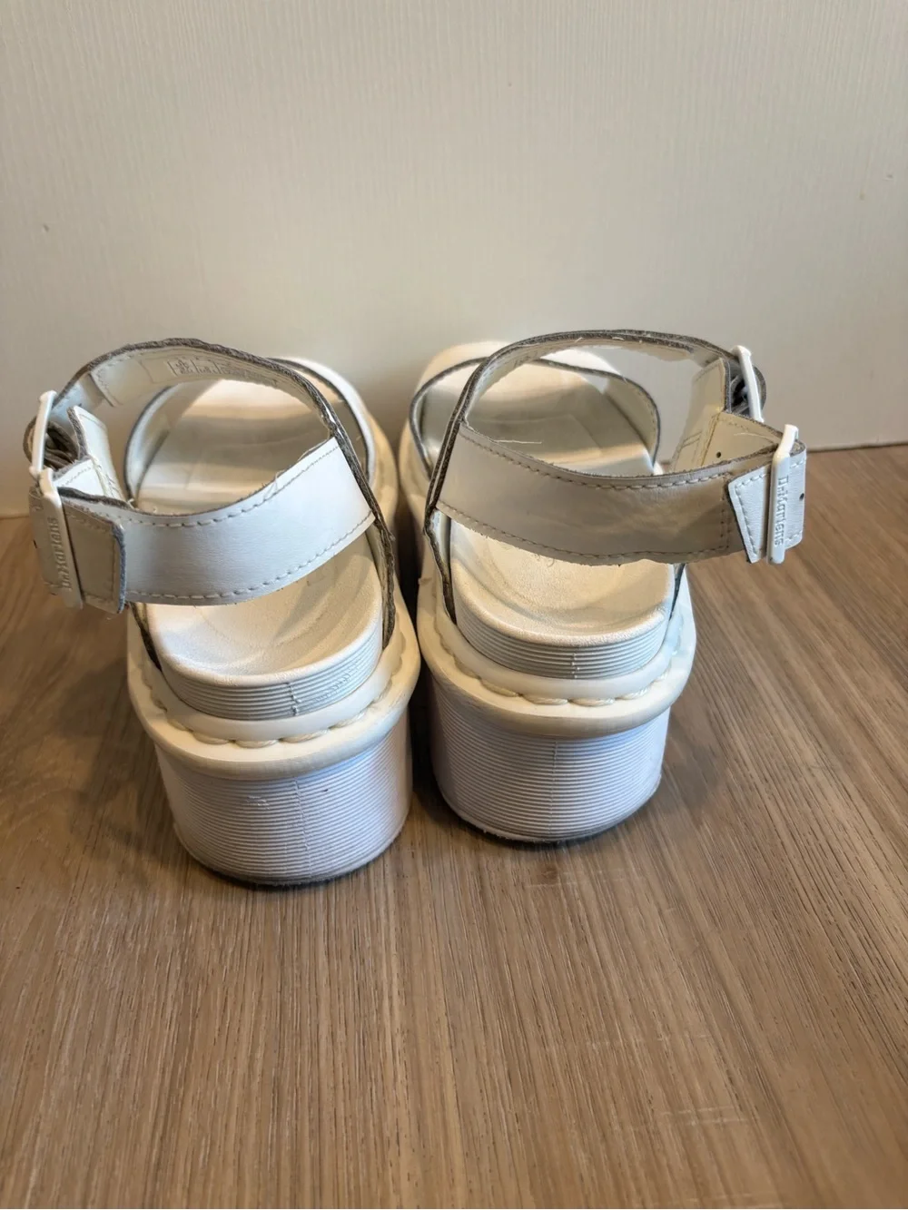 Dr. Martens Women's US 6 Voss Quad Leather Strap Platform Sandals White Chunky